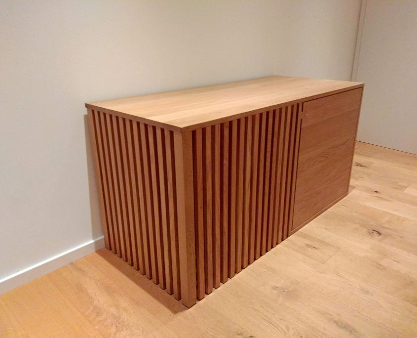 Indoor Box für den Hund in Eiche massiv